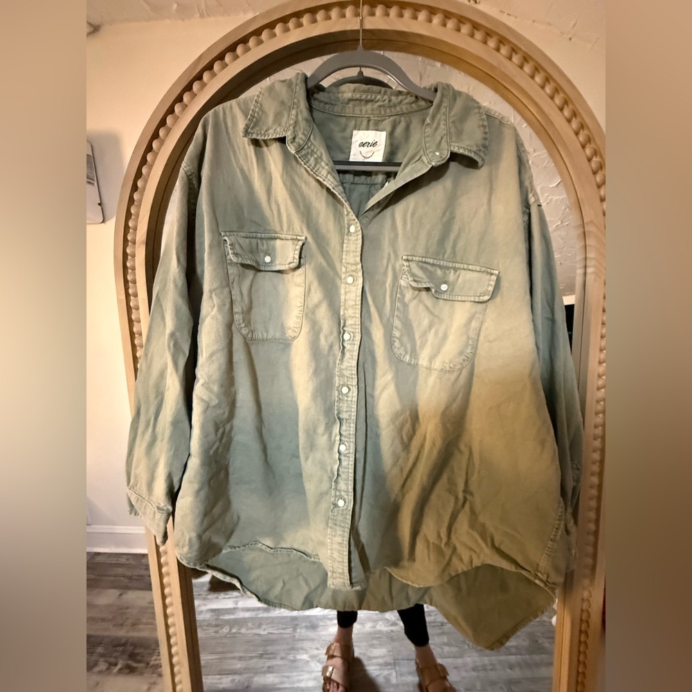 Aerie Green shirt